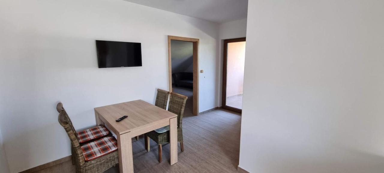 Apartmany Adieu 2 Třeboň Extérieur photo