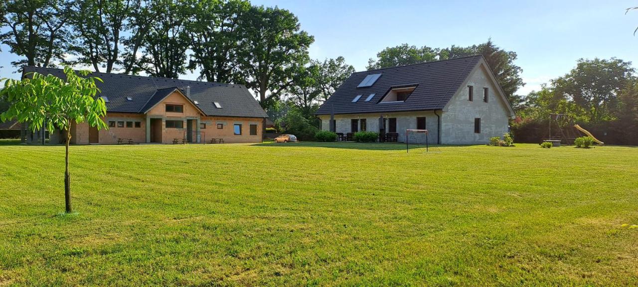 Apartmany Adieu 2 Třeboň Extérieur photo